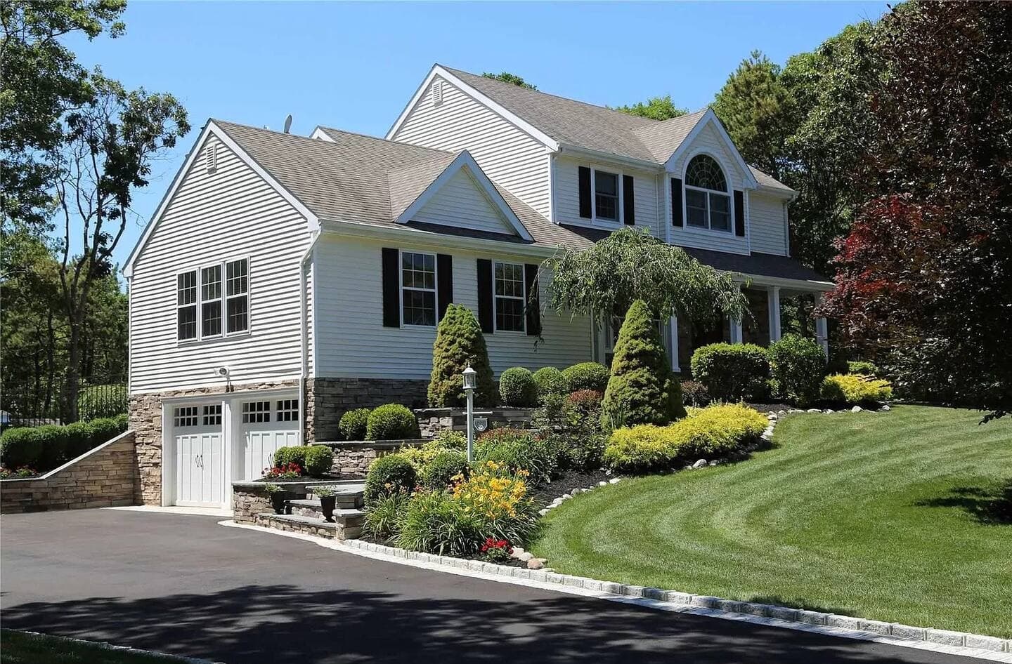 Center Moriches, NY 11934 - Exterior view of furnished insurance temporary housing (ALE) property