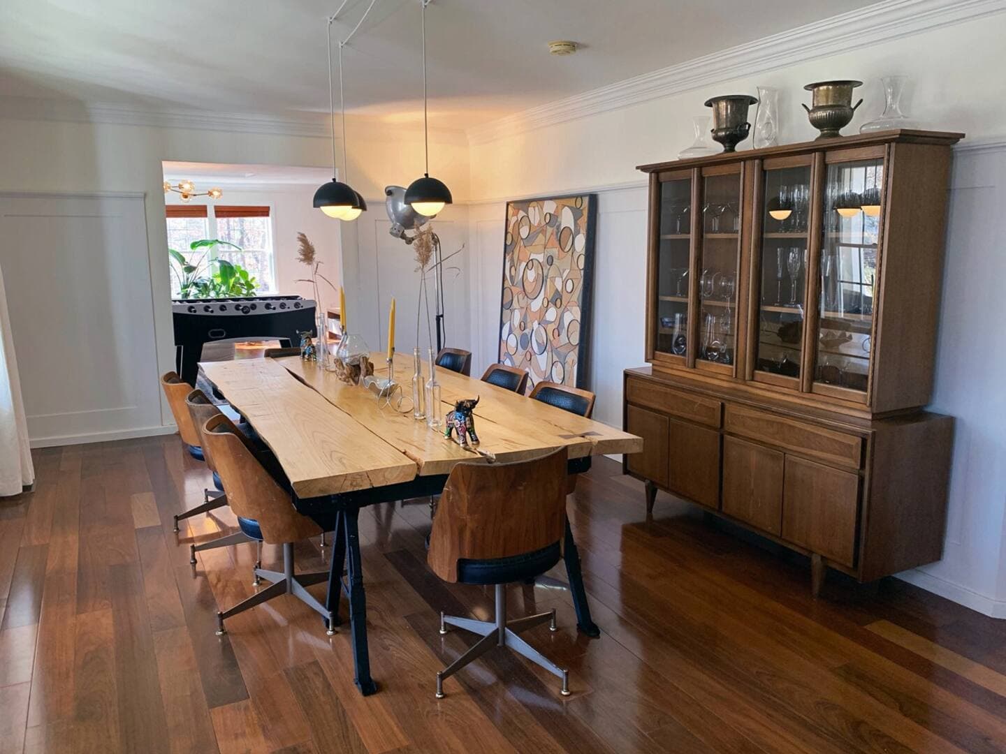 Center Moriches, NY 11934 - Furnished dining room at insurance temporary housing